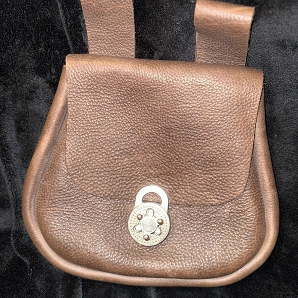 Brown Leather Backpack with Classic Design and Flap Closure main image 9